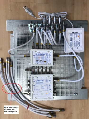 JultecJPS0501-8M2_JRM0508T_Legacy-UnicableEN50494_Kombi-Aufbau_Lochblechplatte-Potentialausgleich.jpg (128.42 KiB) 3579 mal betrachtet JultecJPS0501-8M2_JRM0508T_Legacy-UnicableEN50494_Kombi-Aufbau_Lochblechplatte-Potentialausgleich