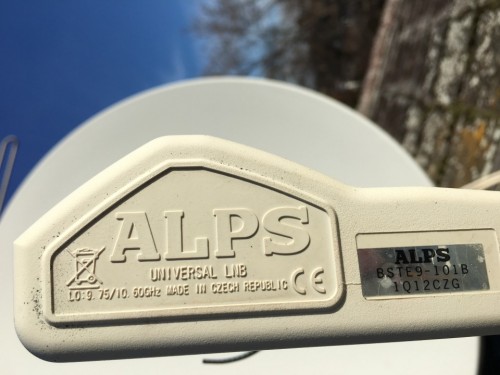 Alps_BSTE9-101B-Quattro-LNB_Universal