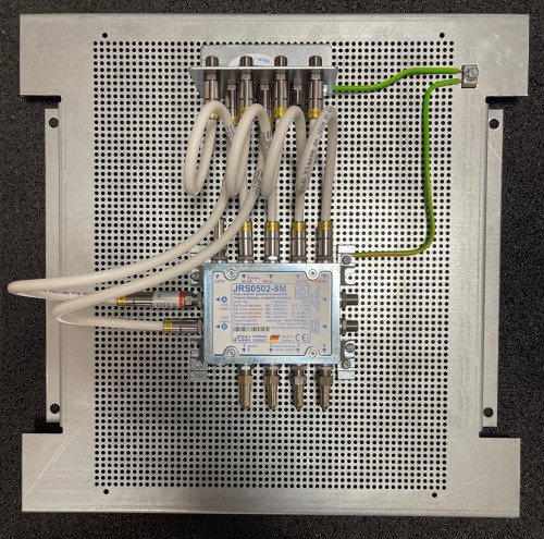 JultecJRS0502-8M_Lochblechplatten-Vormontage-Potentialausgleich_Pegelanpassung_Daempfungsglied_Erdungsblock_Patchkabel.jpg