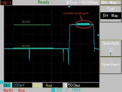 So sieht ein sauberes Schaltsignal aus (gemessen an einem Promax SAT-Messgerät Prodig 7)<br />--- nur das Schaltsignal ist &quot;sauber&quot;, davor und dahinter kommen aber auch in diesem Bsp. unschöne Schwankungen der Spannung die Probleme verursache können