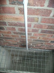 Verlauf der Kabel vom Dach des Schuppens in den Keller