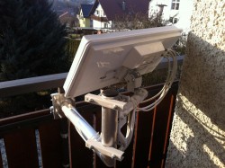 Selfsat-Antenen_Balkon-Halter_Befestigung-nach-innen 6