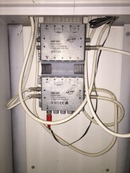 Verteilerkasten / Multischalter Satanlage Astro_Multischalter_AMS_500-540-550_kaskadiert_Schaltschrank_Aufbau2