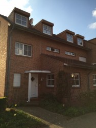 Erdung_Antenne_Totale.JPG (88.57 KiB) 5023 mal betrachtet Erdungskabel_Antenne_Totale