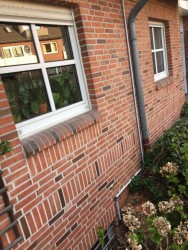 Erdung_Durchbruch.JPG (161.47 KiB) 5023 mal betrachtet Erdung_Durchbruch_Aussen