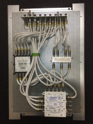 Dur-Line_DPC32-Jultec_JRM0508T-kaskadierter-Aufbau-Lochblechplatte_Potentialausgleich_Verteiler (1)